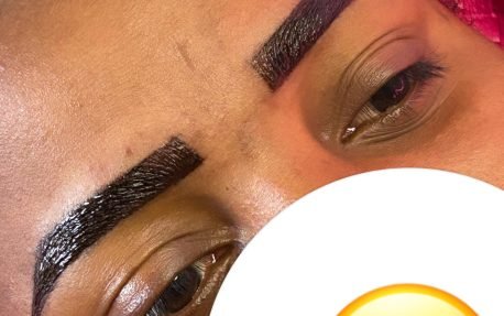 C7719F53-9A2E-4A25-8722-B3F9F735C7D2